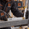 Mesure pliante STANLEY GRAVEMAT 0-35-365 utilisée en atelier